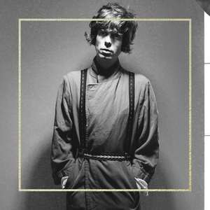 嫲嫲让我脱了内裤C她
