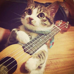 嫲嫲让我脱了内裤C她
